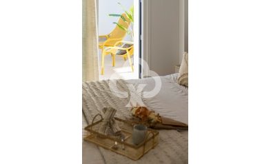 Neue Gebäude - Bajos -
San Pedro del Pinatar