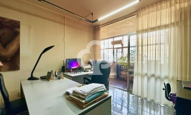 Wiederverkauf - Apartamento -
Torremolinos - Centro