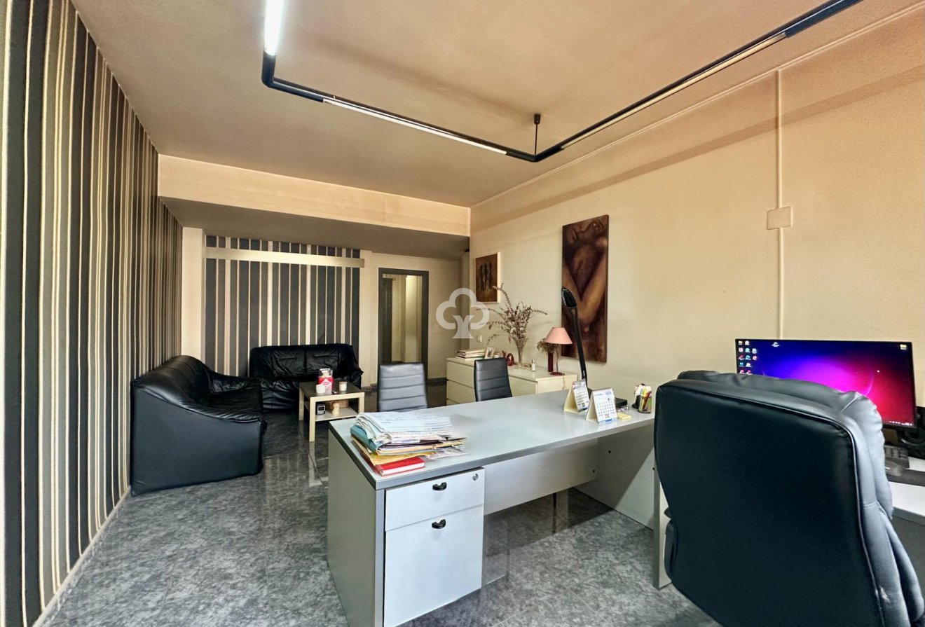 Wiederverkauf - Apartamento -
Torremolinos - Centro