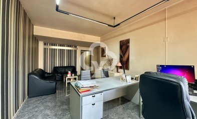 Wiederverkauf - Apartamento -
Torremolinos - Centro