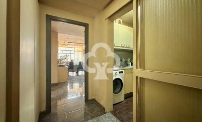 Wiederverkauf - Apartamento -
Torremolinos - Centro