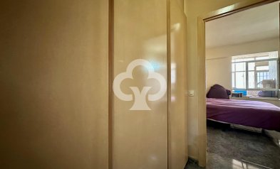 Wiederverkauf - Apartamento -
Torremolinos - Centro