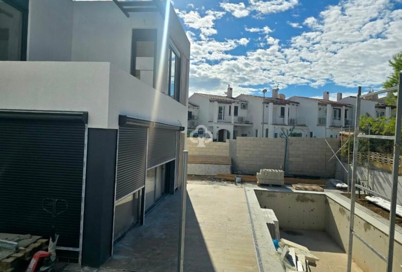 Nybyggnation - Villas -
La Nucia - Calle Capellá, 21