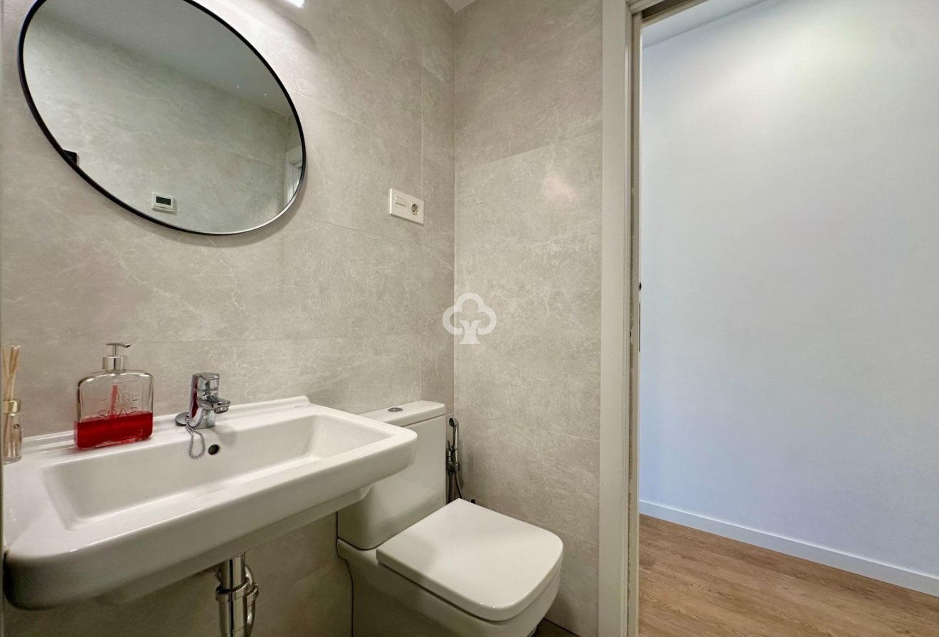 Återförsäljning - Lägenhet -
Fuengirola - Los Boliches