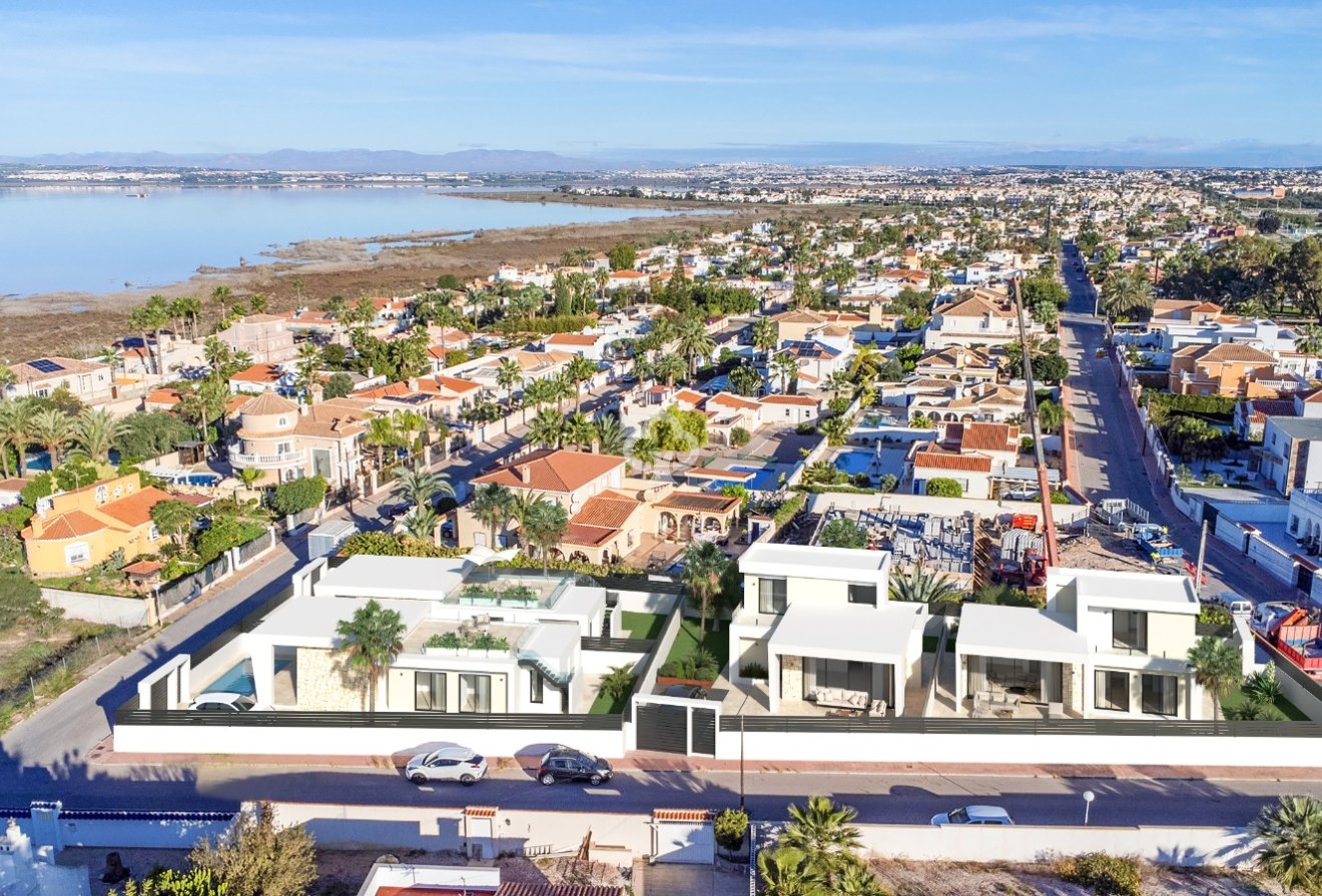 Nybyggnation - Villas -
Torrevieja - 03186