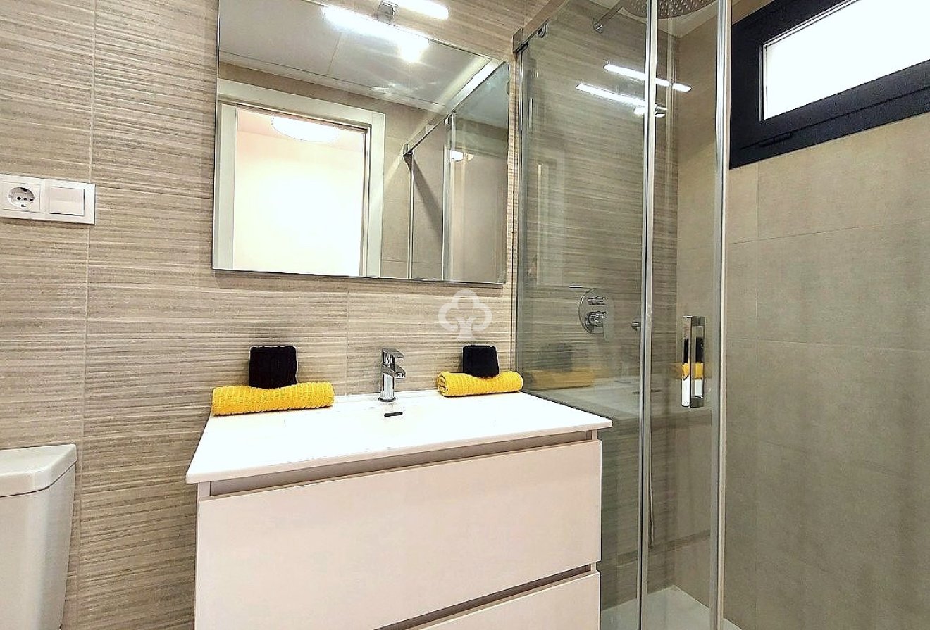 New Build - Apartment / flat -
San Miguel de Salinas - 03193