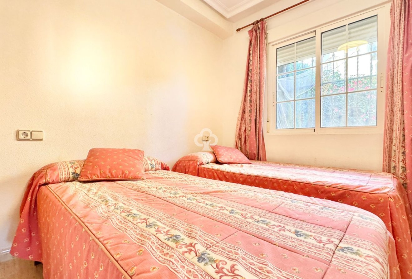 Reventa - Adosado -
Orihuela Costa - Dehesa de campoamor