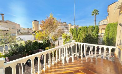 Reventa - Adosado -
Orihuela Costa - Dehesa de campoamor