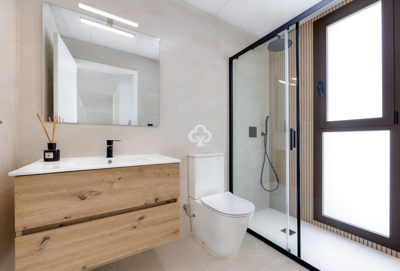 Uudiskohde - Villas -
Los Alcázares