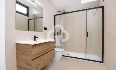 Uudiskohde - Villas -
Los Alcázares