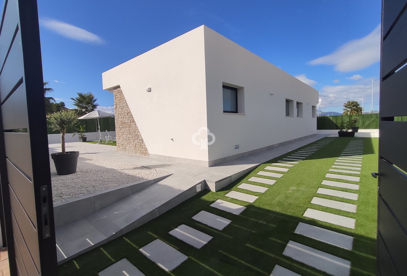 Uudiskohde - Villas -
Calasparra - 30420