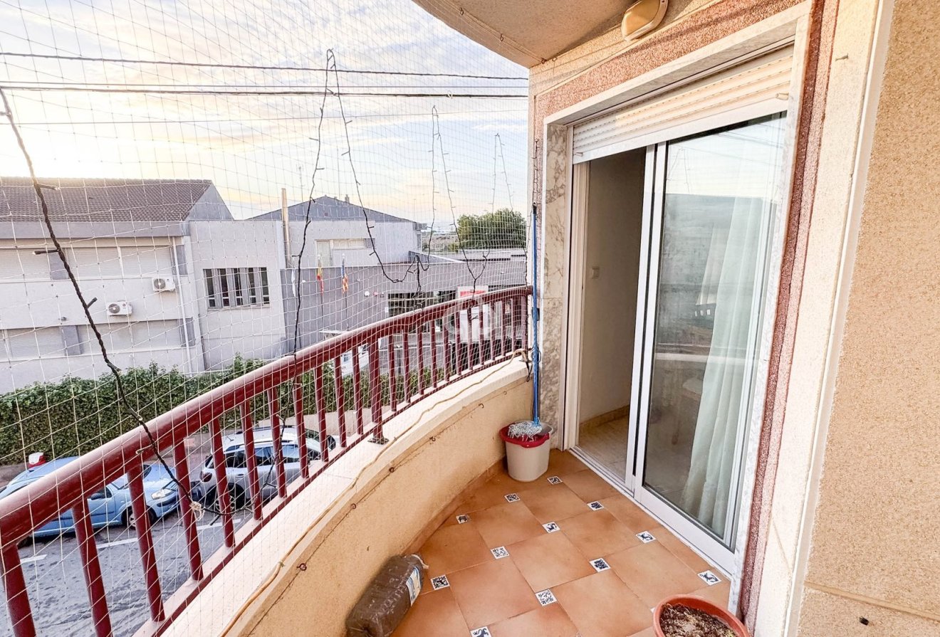 Reventa - Apartamento -
Torrevieja - Centro