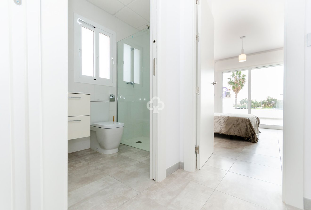 Nybyggnation - Villas -
Torrevieja - 03184