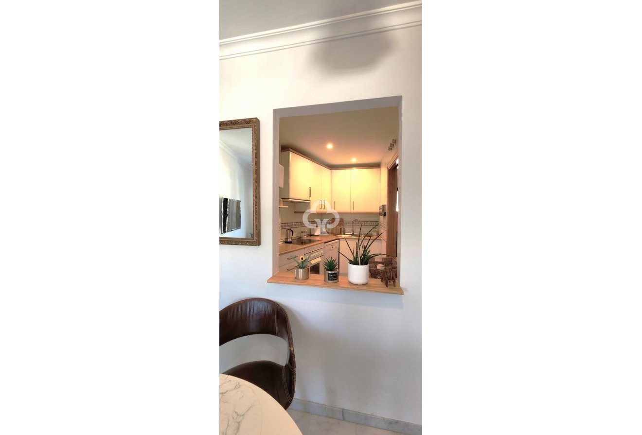 Wiederverkauf - Apartamento -
Fuengirola - Torreblanca del Sol