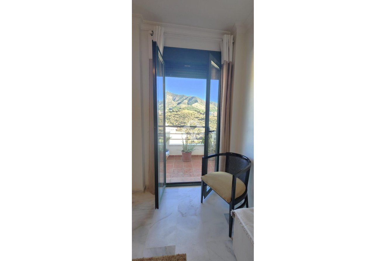 Wiederverkauf - Apartamento -
Fuengirola - Torreblanca del Sol