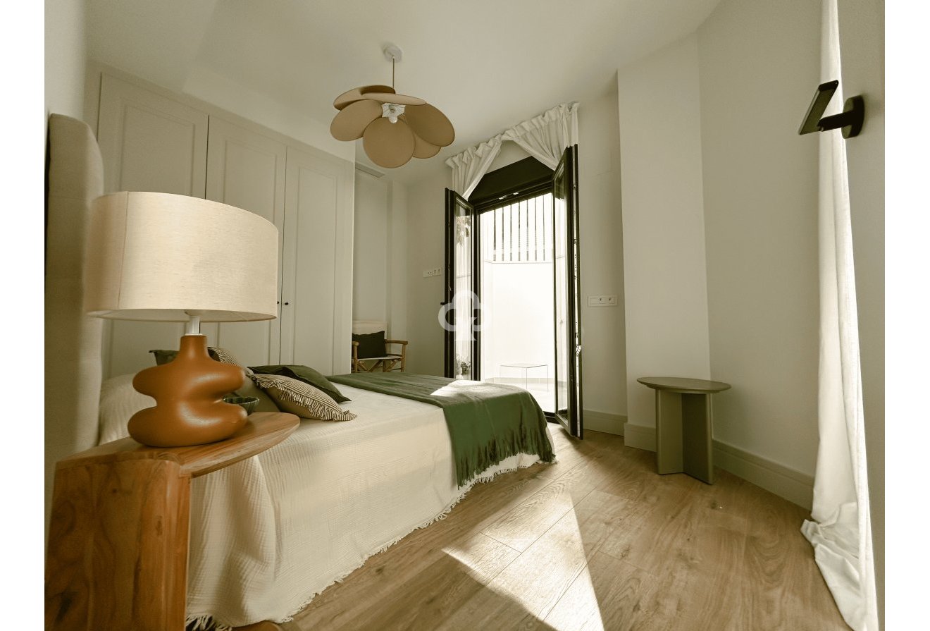 Uudiskohde - Adosados -
Málaga - 29003, Calle Apamares, 1