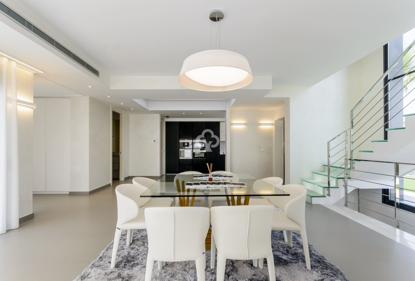 Uudiskohde - Villas -
Orihuela - 03189