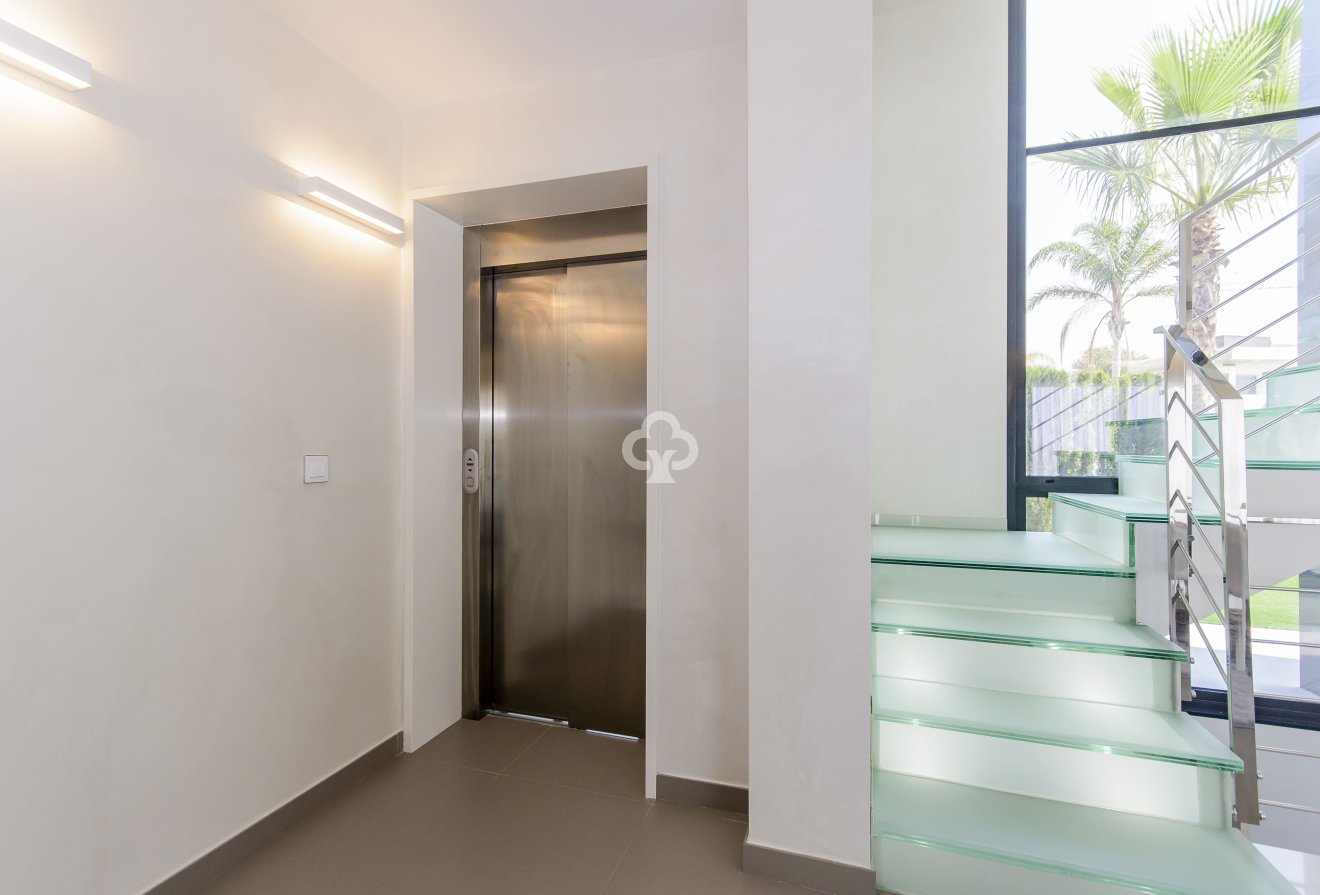 Uudiskohde - Villas -
Orihuela - 03189