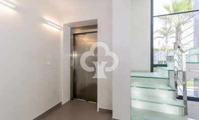 Uudiskohde - Villas -
Orihuela - 03189