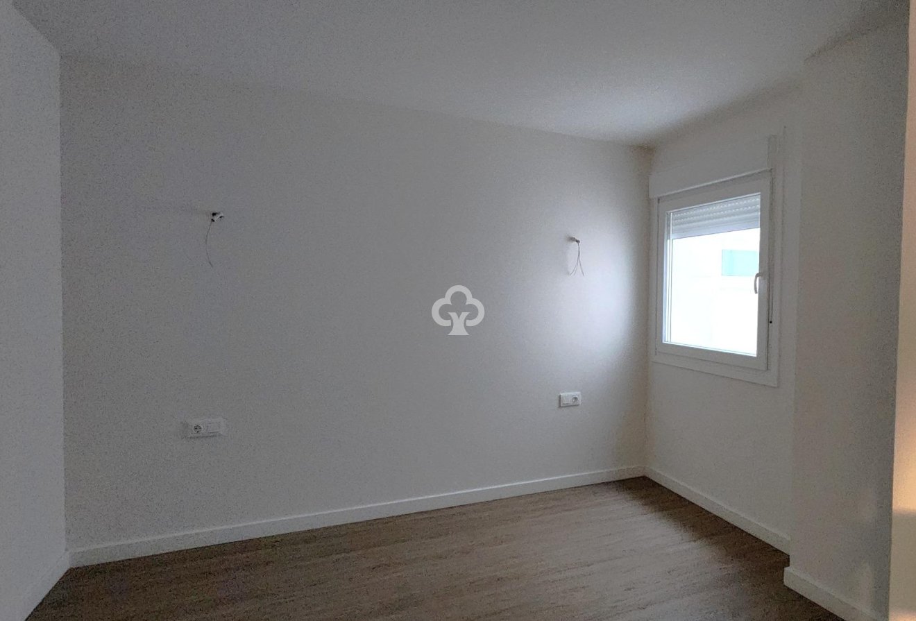 Reventa - Apartamento -
Fuengirola - Torreblanca del Sol