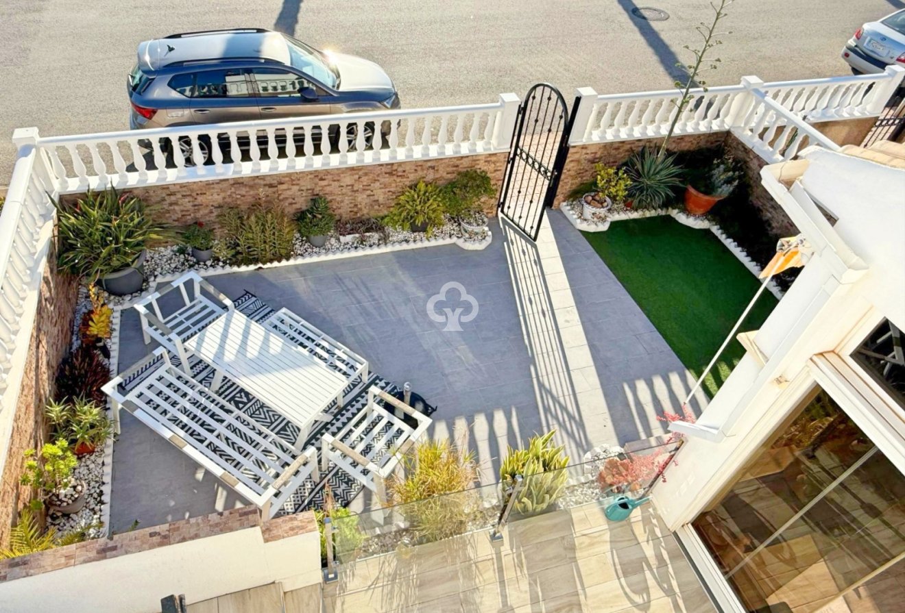 Resale - Townhouse -
Orihuela Costa - Punta Prima