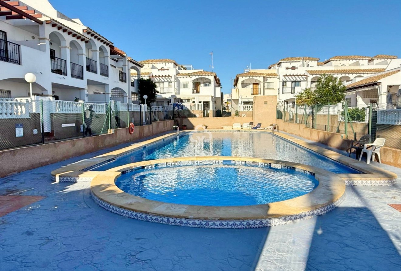 Resale - Townhouse -
Orihuela Costa - Punta Prima
