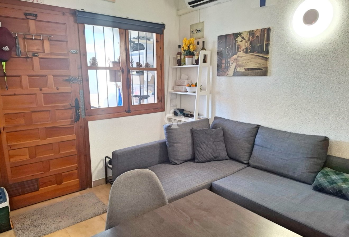 Jälleenmyynti - Bungalow -
Torrevieja - Los balcones