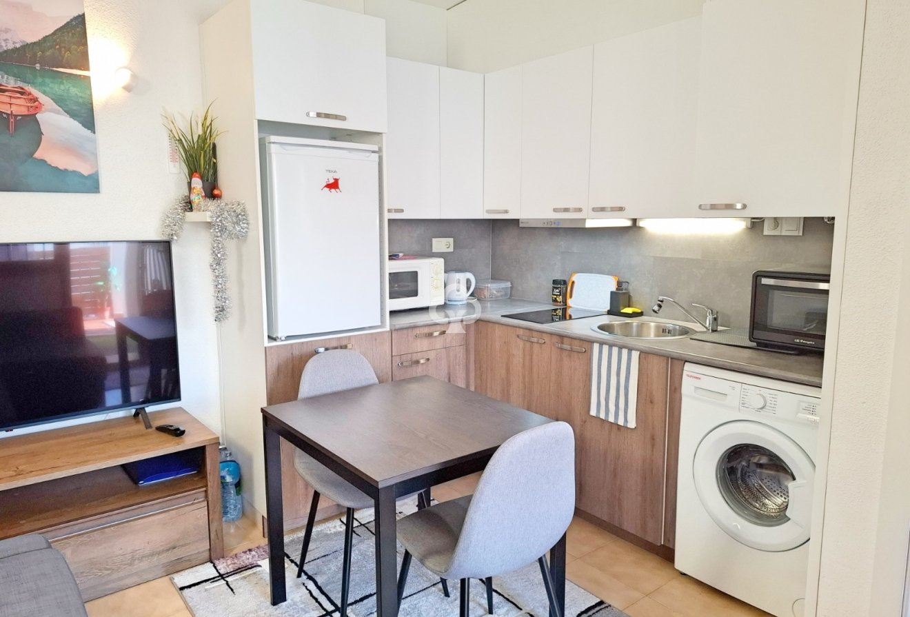 Jälleenmyynti - Bungalow -
Torrevieja - Los balcones