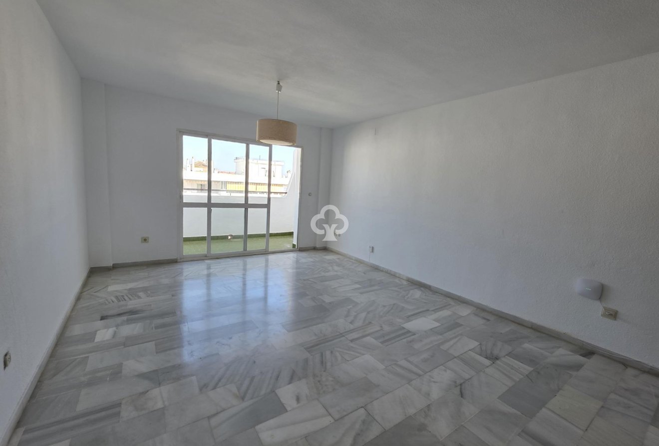 Reventa - Ático -
Fuengirola - Recinto Ferial