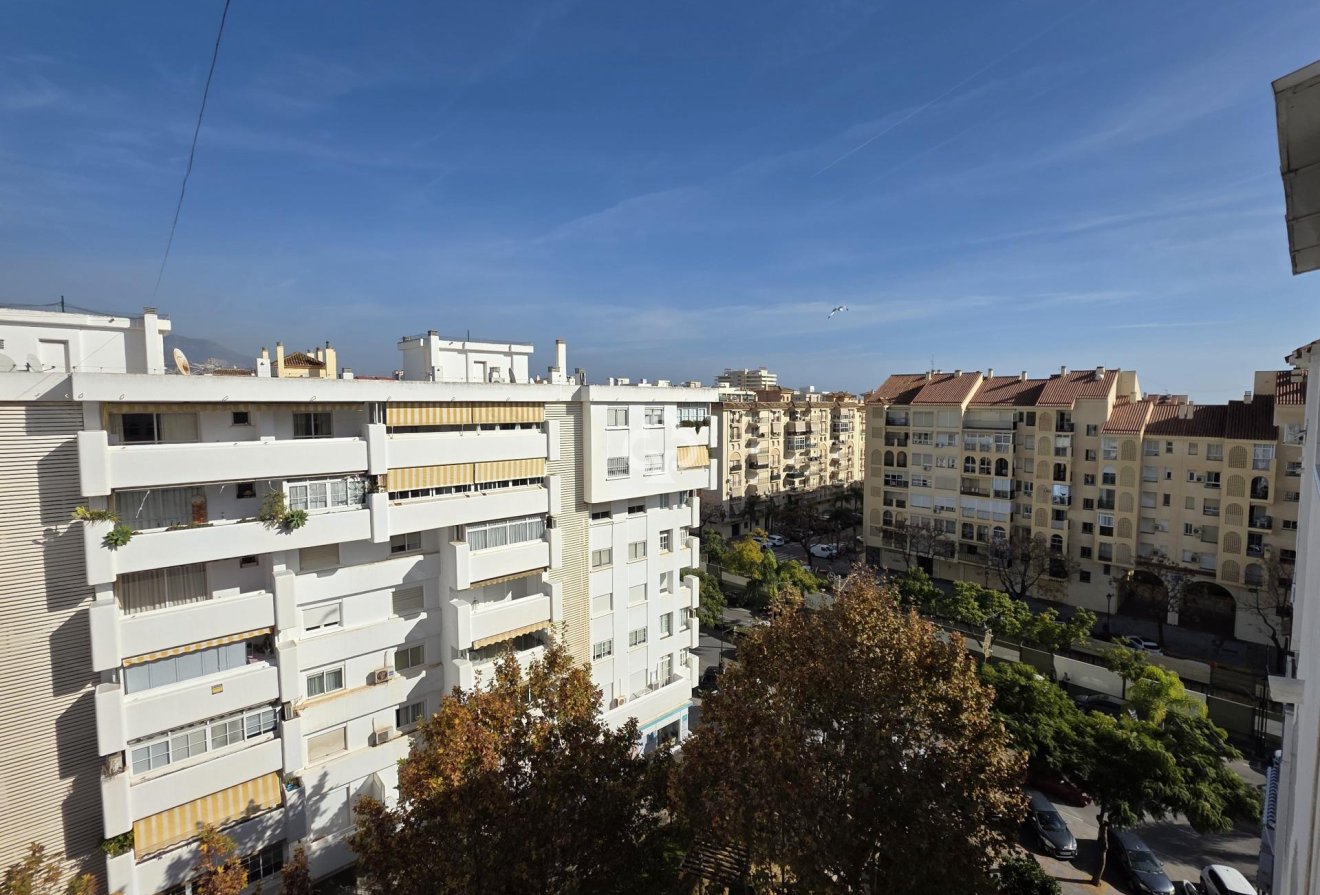 Reventa - Ático -
Fuengirola - Recinto Ferial