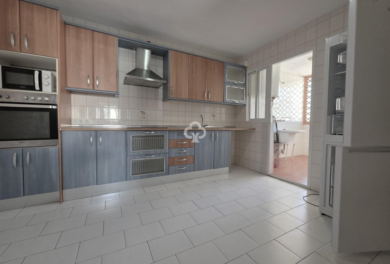 Reventa - Ático -
Fuengirola - Recinto Ferial