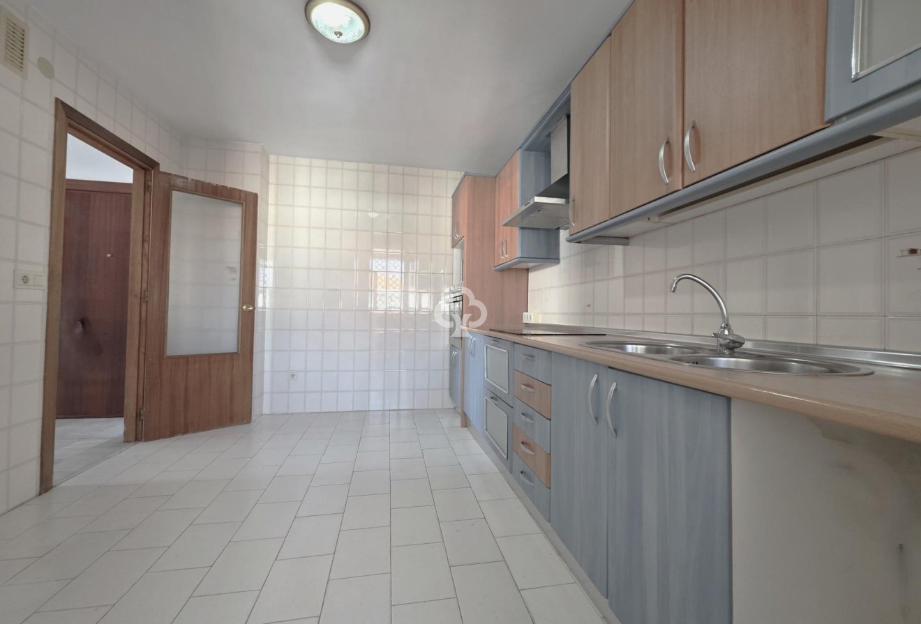 Reventa - Ático -
Fuengirola - Recinto Ferial