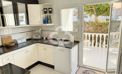 Reventa - Chalet -
Guardamar del Segura - Urbanizaciones