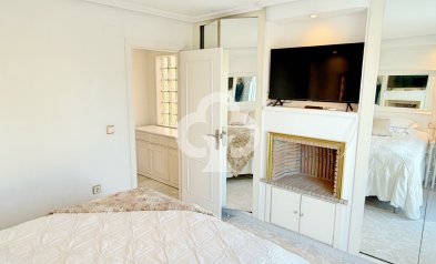 Reventa - Chalet -
Guardamar del Segura - Urbanizaciones