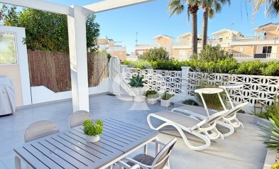 Reventa - Chalet -
Guardamar del Segura - Urbanizaciones