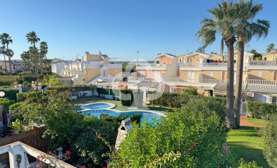 Reventa - Chalet -
Guardamar del Segura - Urbanizaciones