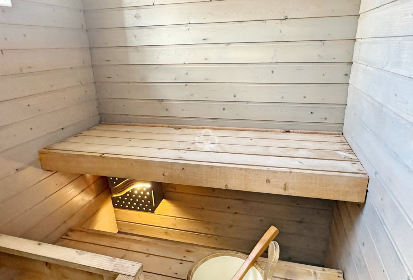 Reventa - Chalet -
Guardamar del Segura - Urbanizaciones