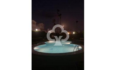 Reventa - Chalet -
Guardamar del Segura - Urbanizaciones