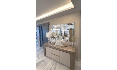 Resale - Apartament -
Mijas - Sitio de Calahonda