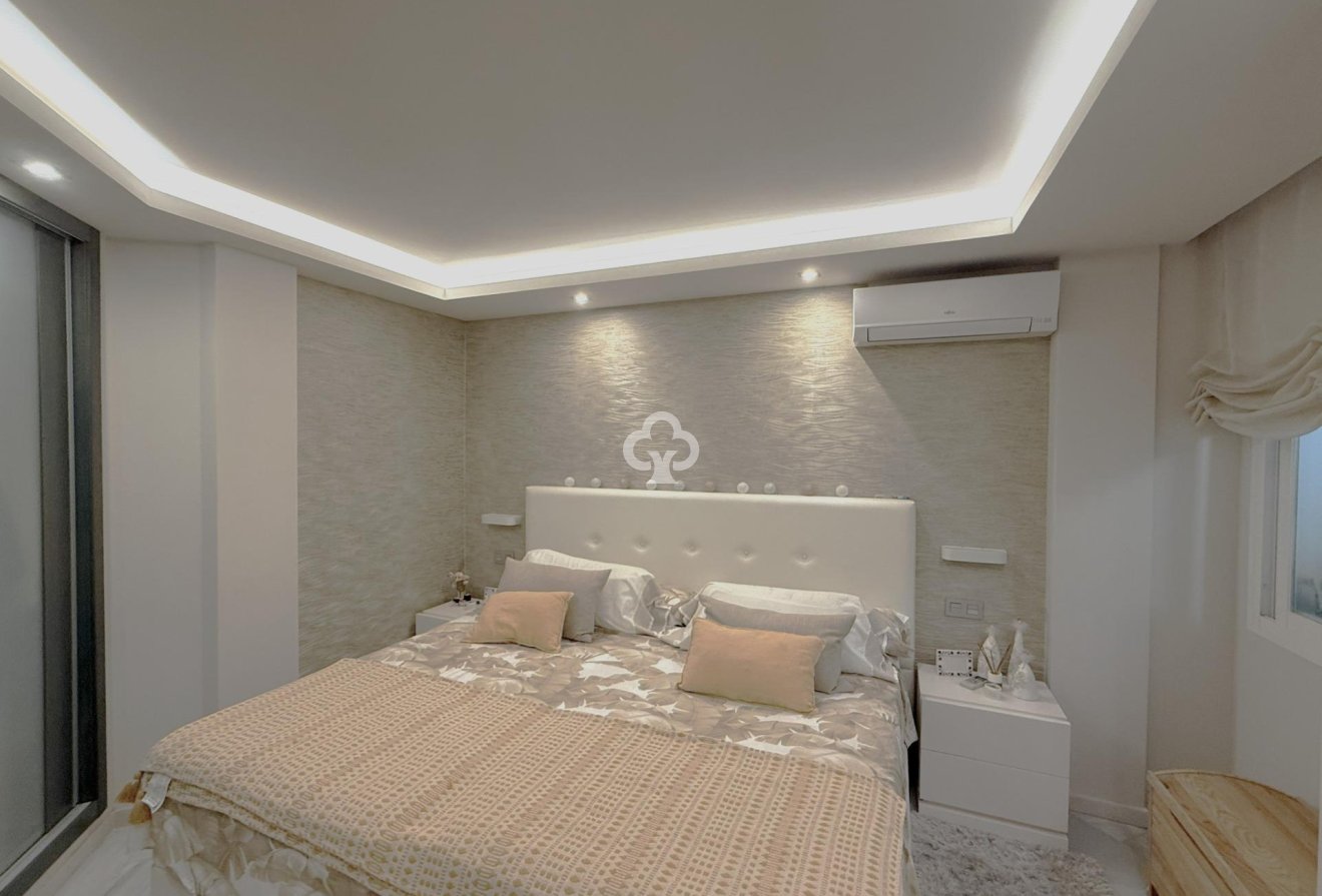 Resale - Apartament -
Mijas - Sitio de Calahonda