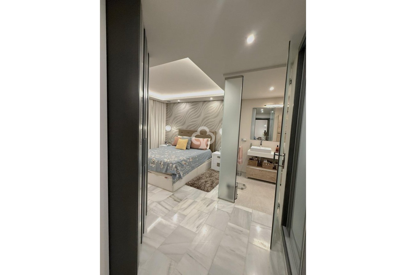 Resale - Apartament -
Mijas - Sitio de Calahonda