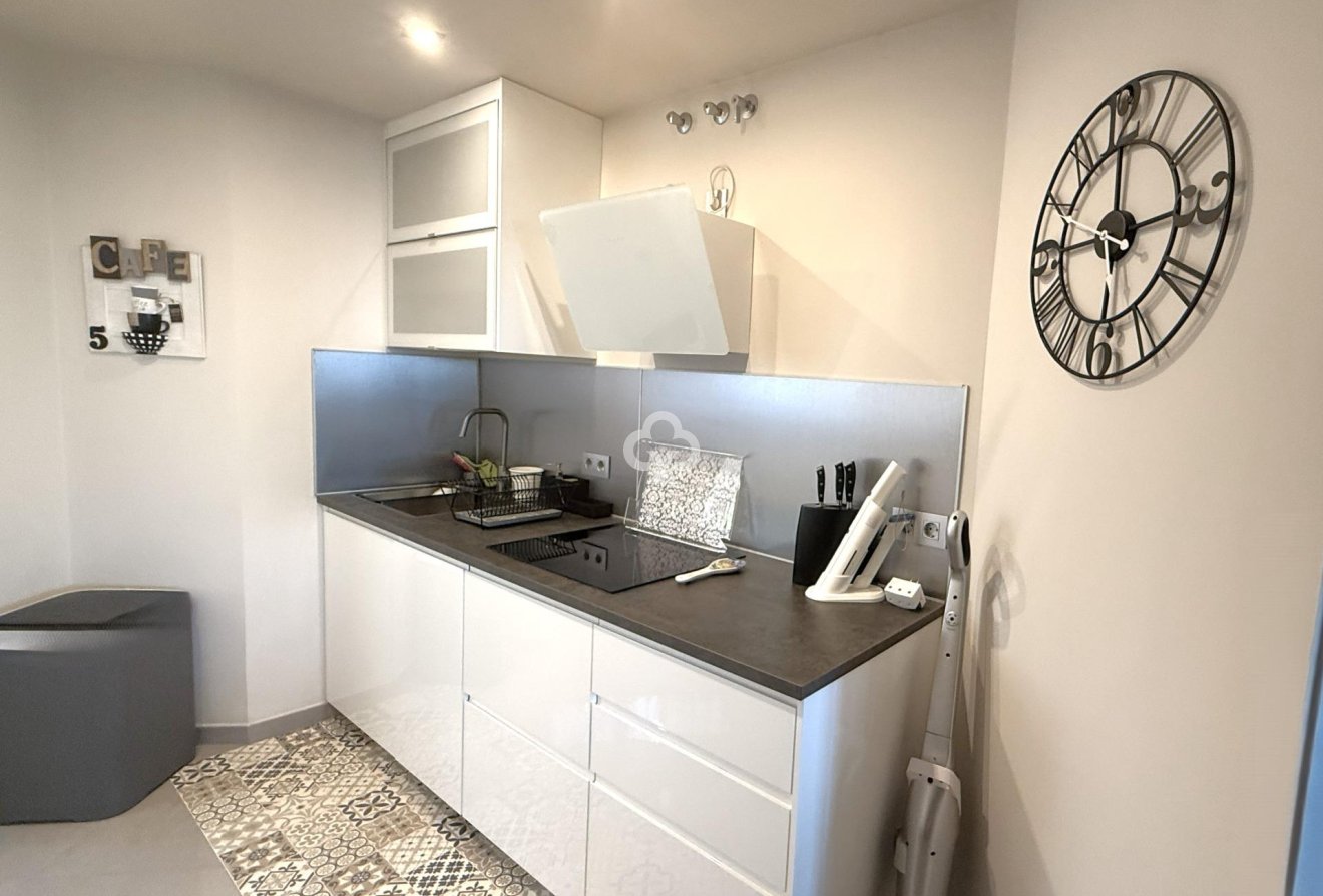 Resale - Apartament -
Mijas - Sitio de Calahonda