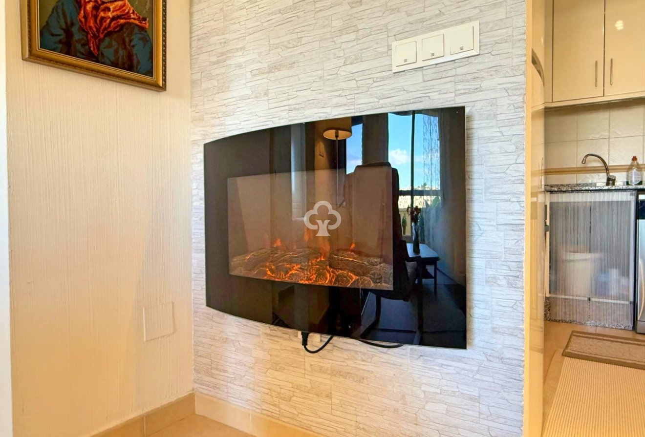 Resale - Apartment / flat -
Orihuela Costa - Villamartín