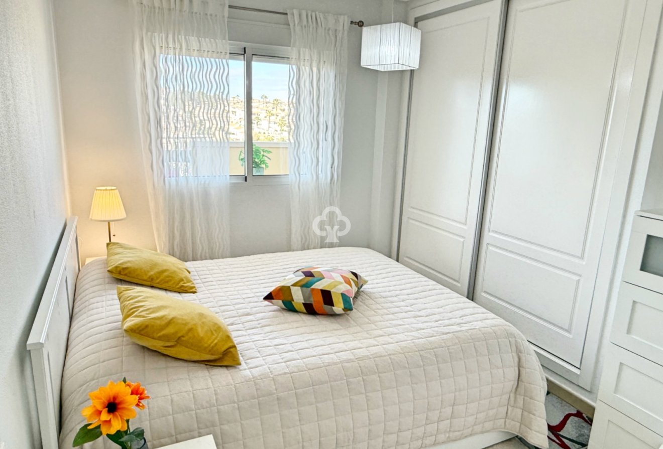 Resale - Apartment / flat -
Orihuela Costa - Villamartín