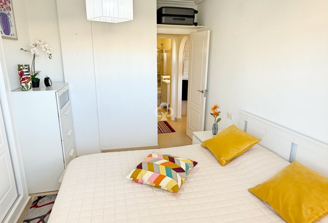 Resale - Apartment / flat -
Orihuela Costa - Villamartín