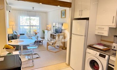 Resale - Apartment / flat -
Orihuela Costa - Villamartín