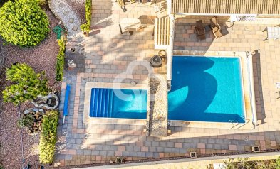 Resale - Villa -
Orihuela Costa - Villamartín