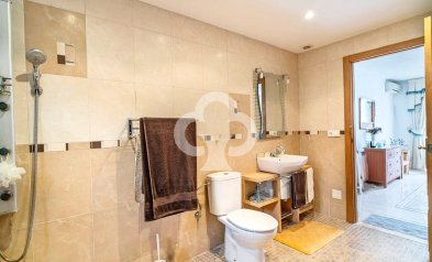 Resale - Villa -
Orihuela Costa - Villamartín