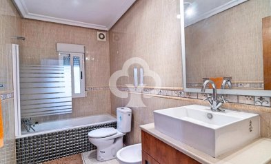 Resale - Villa -
Orihuela Costa - Villamartín