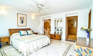 Resale - Villa -
Orihuela Costa - Villamartín